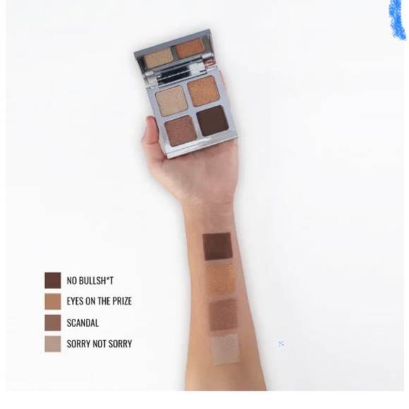 Il Makiage ColorBoss brown eyeshadow quad, waterproof creamy blendable powder - Picture 3 of 7